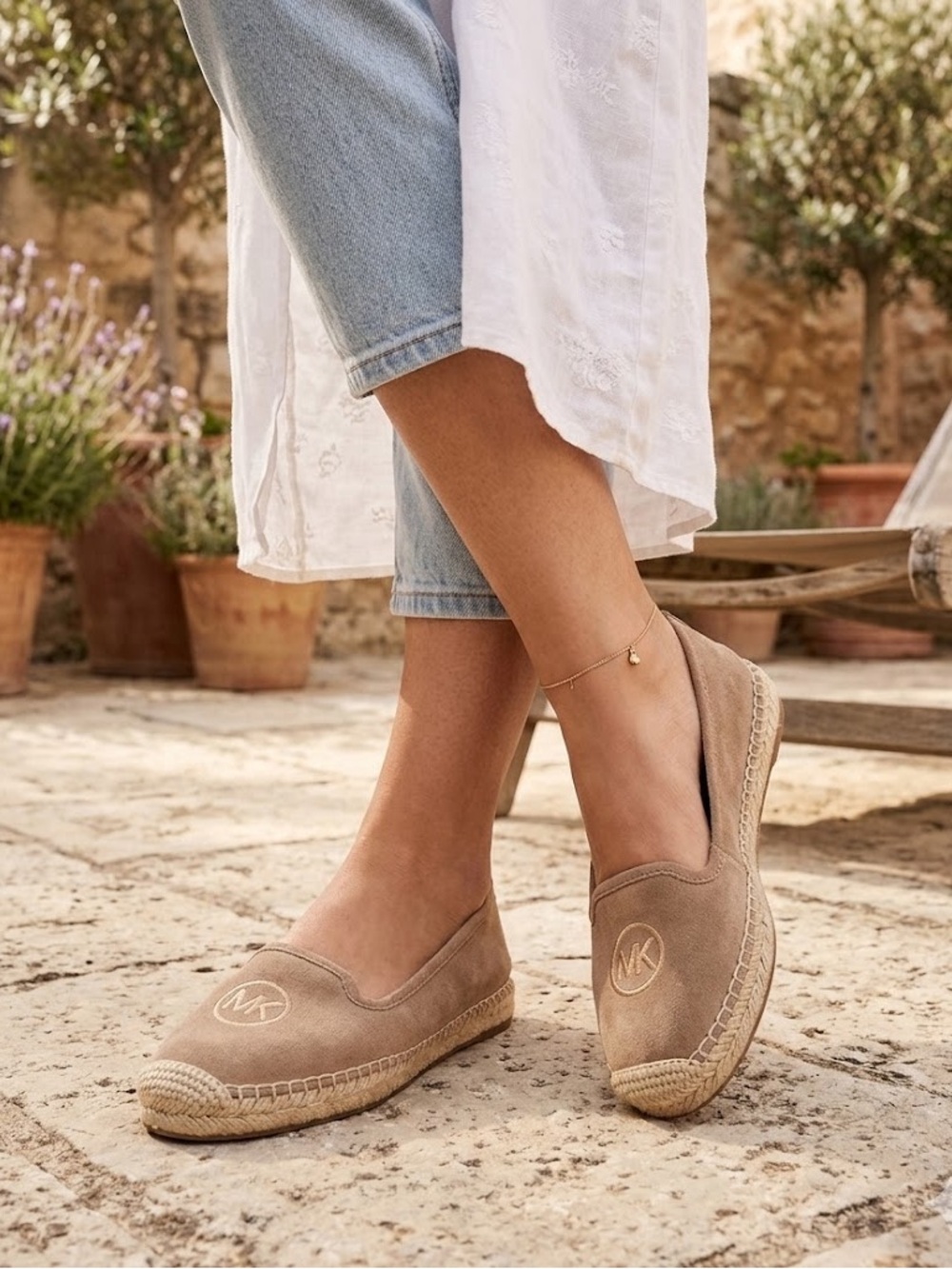 NWT MICHAEL KORS Suede Espadrille Flats Size 7